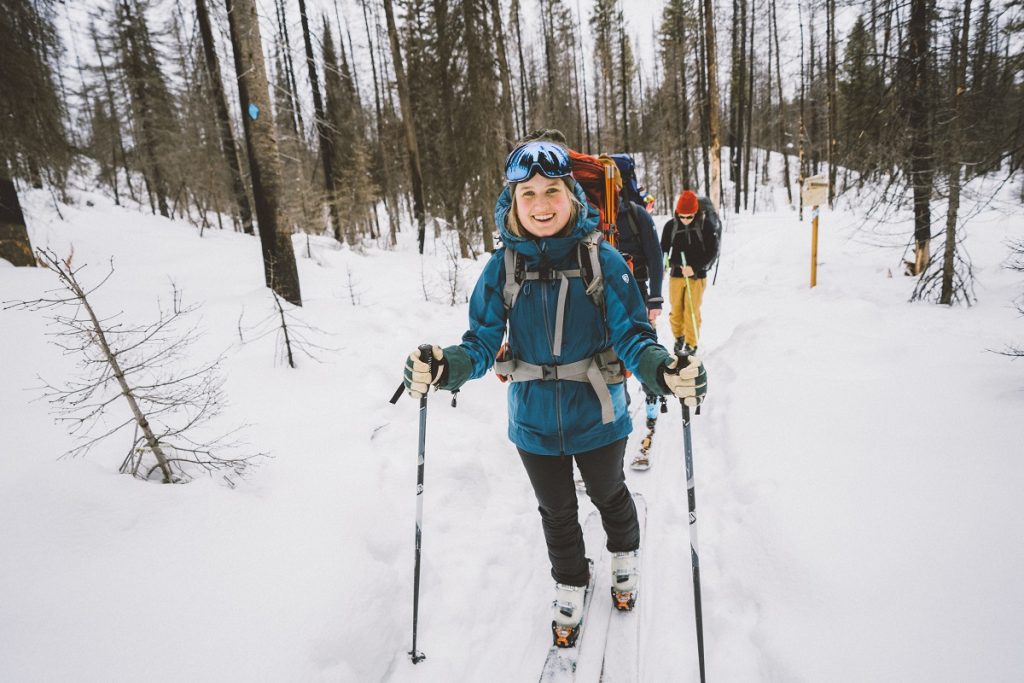 What to Wear Hiking in Winter, Hiking Tips
